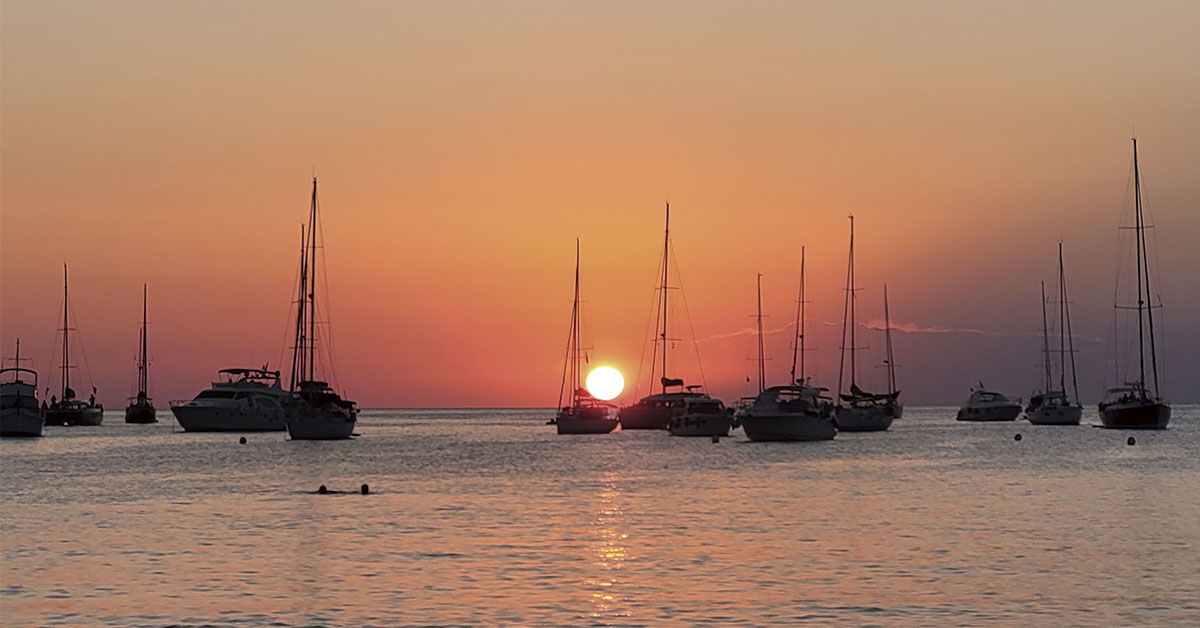 puesta de sol cala saona formentera
